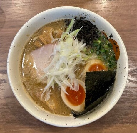 府中ガールズバー レジェンド かなのラーメン