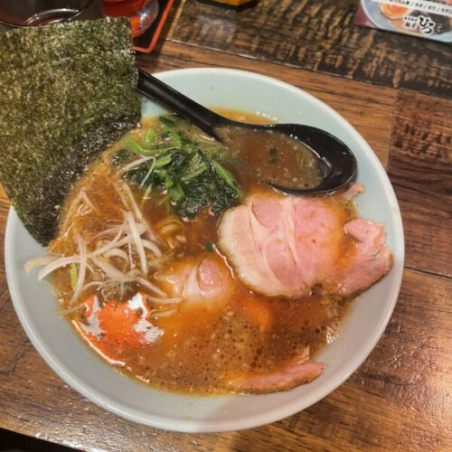 府中ガールズバー レジェンド くろみが食べたラーメンの写真