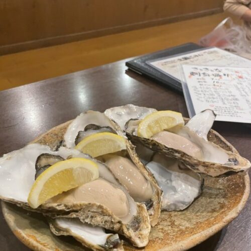 府中ガールズバー レジェンド はるが食べた生牡蠣