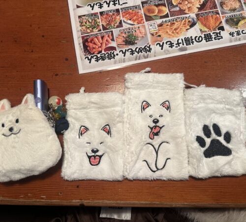 府中ガールズバー レジェンド よるのサモエドグッズ
